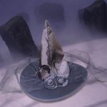 Boszorkány kalap, süveg, sapka fátyollal, tollal, Halloween -re 