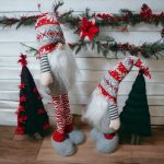 Teleszkópos lábú karácsonyi, skandináv manó szívvel, 36-50cm