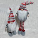 Teleszkópos lábú karácsonyi, skandináv manó szívvel, 36-50cm