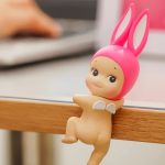 Sonny Angel Hippers Looking Back Series mini figura