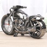 Chopper motor formájú asztali óra, ébresztő óra