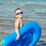 Felfújható, gyerek gumimatrac kapaszkodókkal  115x52 cm