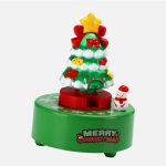 Zenélő, világító, forgó karácsonyfa 