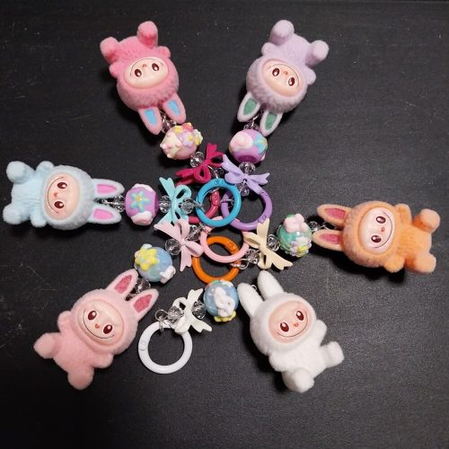 Labubu kulcstartó táskadísz