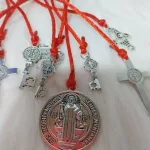Szent Benedek otthont védelmező talizmán fali és ajtódísz