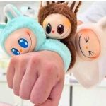 Labubu plüss, csuklóra tehető  világít énekel