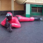 Squid Game elemes játék, kúszó katona, hang és fény effekttel