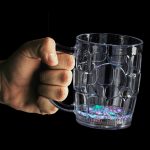 Világító, LED-es sörös korsó