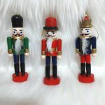 Diótörő fából, faragott, 3 db-os