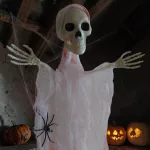 Felakasztható csontváz pókkal halloween dekoráció