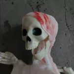 Felakasztható csontváz pókkal halloween dekoráció