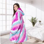 Huggle Hoodie nagyméretű pihe-puha takaró és pulóver egyben