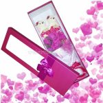 Világító, szappanrózsa csokor díszdobozban, macikkal , piros