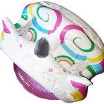 Napfénytetős, bebújós gyermek úszógumi szivárványos, felhős mintával