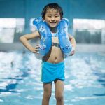 Felfújható úszómellény, úszássegítő csattal 