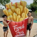 Intex felfújható, óriás  sültkrumpli matrac 175x132cm 