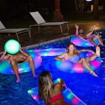 Világító úszógumi, színes LED világítással, vastag falú