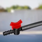 Üzemanyag leszívó cső kézi pumpával, zárócsappal
