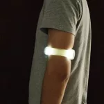 LED karpánt, világító biztonsági karszalag 