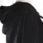 Elegáns, fekete, kapucnis bársony köpeny, felnőtt méret 140cm, Halloween jelmez